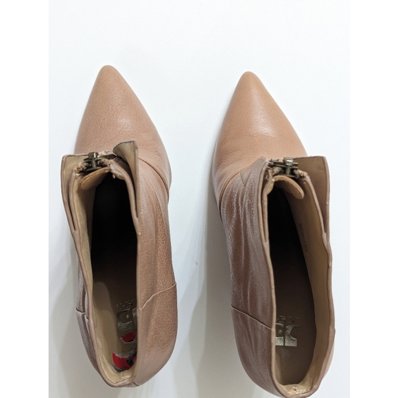 Joe's Leather Wedge Ankle Boots Women's Size 6 - Picture 6 of 14